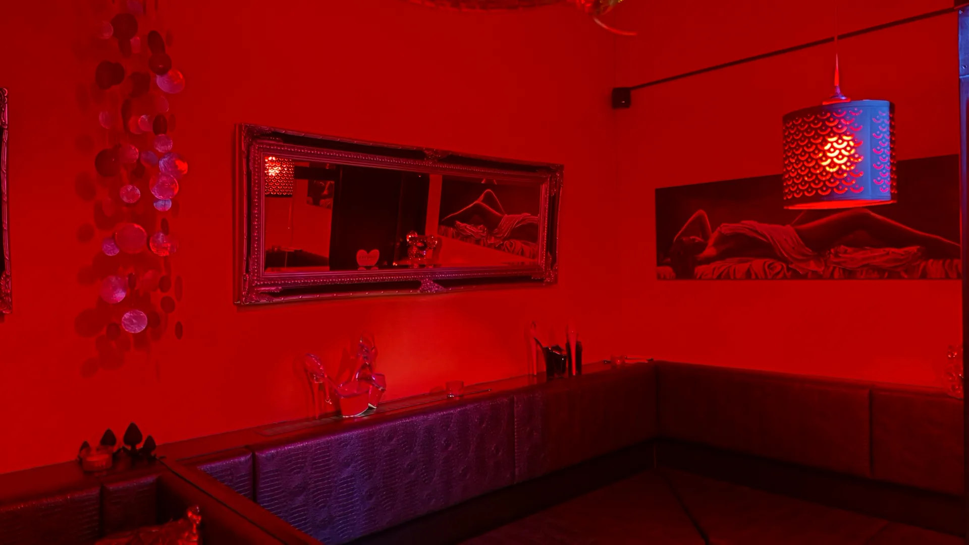 Touch Me Club – atmosphärische Beleuchtung